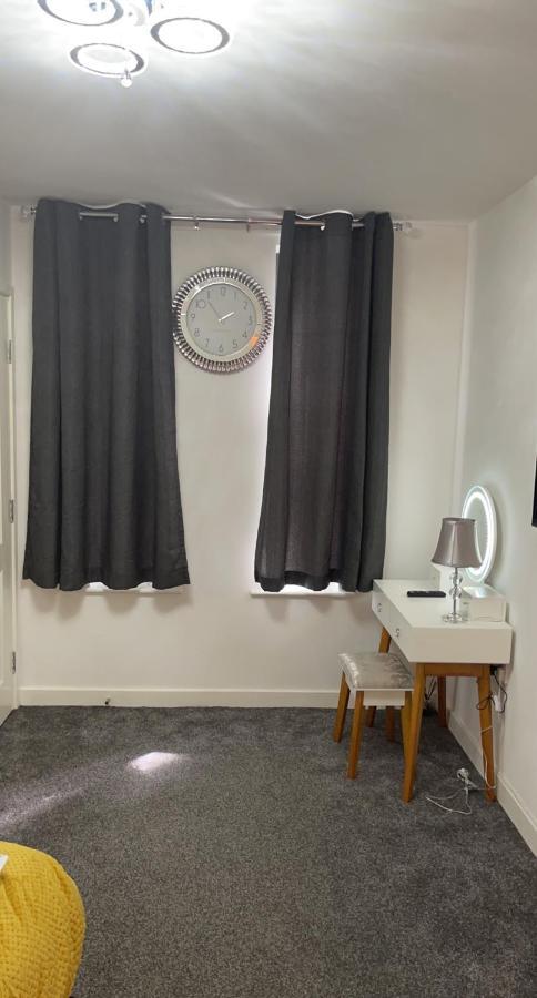 Fs Luxury Apartments Лондон Екстериор снимка