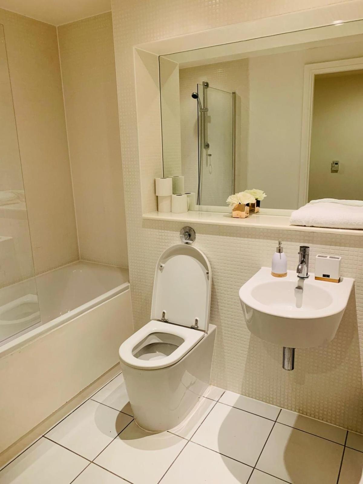 Fs Luxury Apartments Лондон Екстериор снимка